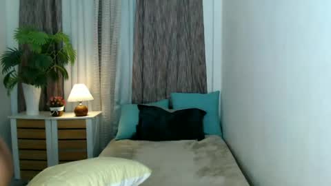 Snapshot of sweet_athena000 chatting on June 14, 2026, 10:34 pm Athena online show from June 14, 2026, 10:34 pm
