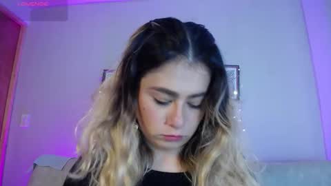 Bella Valery online show from March 15, 2026, 12:44 pm