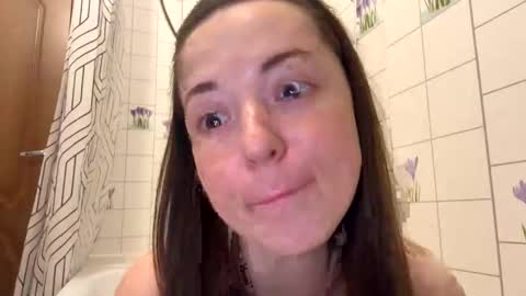 Christina online show from March 15, 2026, 9:48 am