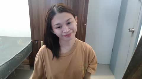 sweet_cassyxx online show from April 8, 2026, 8:47 am