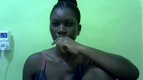 Snapshot of sweet_cherie1 chatting on June 8, 2026, 5:08 am sweet_cherie1 online show from June 8, 2026, 5:08 am