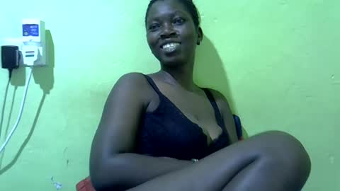 Snapshot of sweet_cherie1 chatting on June 18, 2026, 4:13 am sweet_cherie1 online show from June 18, 2026, 4:13 am