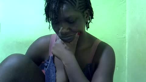 Snapshot of sweet_cherie1 chatting on July 13, 2026, 7:27 pm sweet_cherie1 online show from July 13, 2026, 7:27 pm