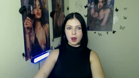 Ivy online show from October 24, 2025, 1:51 pm