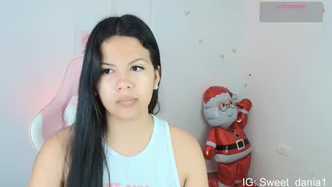 sweet_dania_ online show from February 1, 2026, 10:47 am