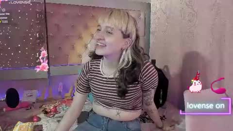 Snapshot of sweet_emmili chatting on July 17, 2026, 12:34 pm emmili online show from July 17, 2026, 12:34 pm