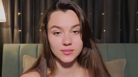 Snapshot of sweet_haeven chatting on May 15, 2026, 9:44 pm Im Mia.LOVELY PATTERNS 100 120 160 200 my toy buzzes from 2 tip online show from May 15, 2026, 9:44 pm
