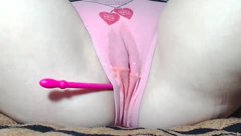 Snapshot of sweet_kitten25 chatting on April 5, 2026, 7:38 am Kitten online show from April 5, 2026, 7:38 am