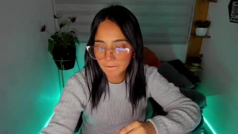 Lina online show from April 15, 2026, 12:28 am