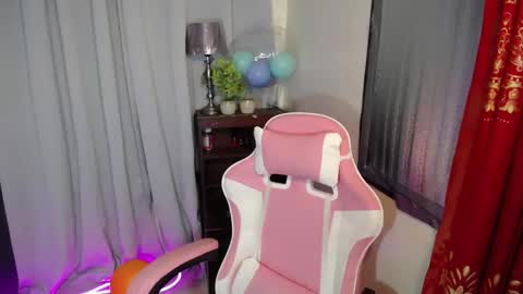 Snapshot of sweet_mariax chatting on February 13, 2025, 11:50 am Maria Stella online show from February 13, 2025, 11:50 am