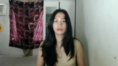 Marie online show from April 6, 2026, 2:42 am