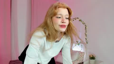 Melissa. Join me on Fansly link in social medias online show from March 29, 2026, 9:26 pm