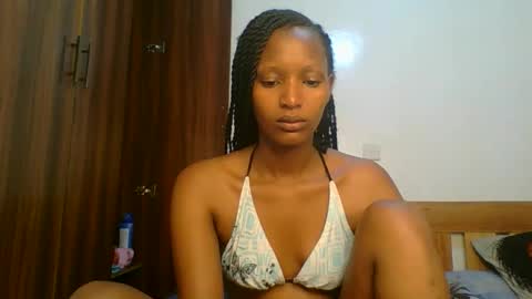 Snapshot of sweet_melod chatting on March 3, 2026, 2:07 am Linda online show from March 3, 2026, 2:07 am