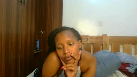 Snapshot of sweet_melod chatting on March 4, 2026, 3:18 pm Linda online show from March 4, 2026, 3:18 pm