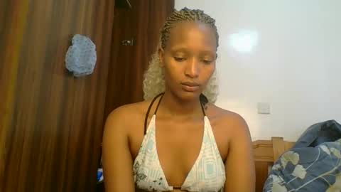 Snapshot of sweet_melod chatting on March 12, 2026, 4:29 am Linda online show from March 12, 2026, 4:29 am
