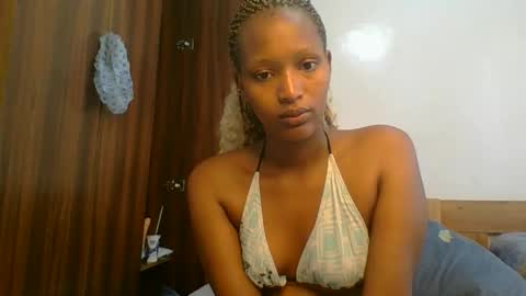 Snapshot of sweet_melod chatting on March 16, 2026, 9:02 am Linda online show from March 16, 2026, 9:02 am
