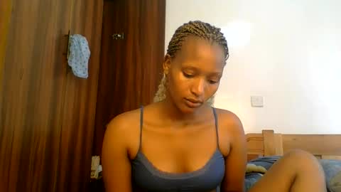 Snapshot of sweet_melod chatting on March 18, 2026, 8:50 am Linda online show from March 18, 2026, 8:50 am