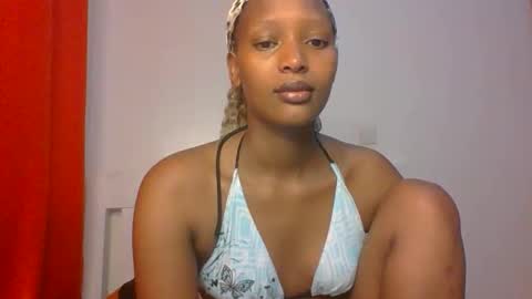Snapshot of sweet_melod chatting on April 4, 2026, 3:38 am Linda online show from April 4, 2026, 3:38 am