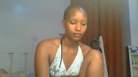Snapshot of sweet_melod chatting on April 14, 2026, 2:39 am Linda online show from April 14, 2026, 2:39 am