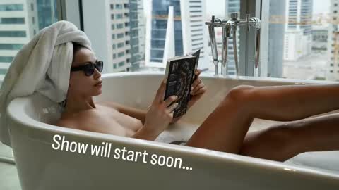 Snapshot of sweet_moan chatting on March 3, 2025, 4:36 am Dana online show from March 3, 2025, 4:36 am