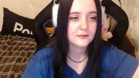 sweet_my_dream online show from November 5, 2025, 12:16 pm