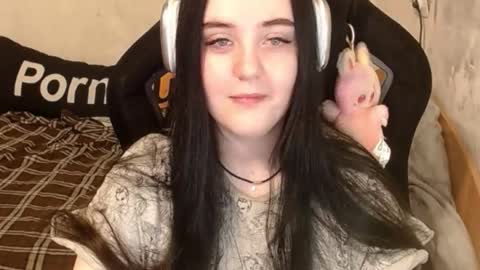 sweet_my_dream online show from November 11, 2025, 6:30 pm