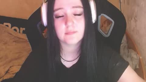 sweet_my_dream online show from February 4, 2026, 3:51 pm