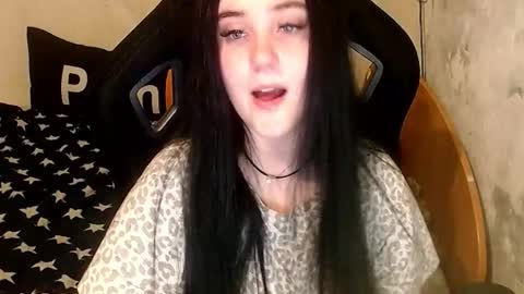 sweet_my_dream online show from February 11, 2026, 2:11 pm