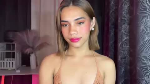 Snapshot of sweet_nikki03 chatting on November 2, 2025, 3:25 pm sweet_nikki03 online show from November 2, 2025, 3:25 pm