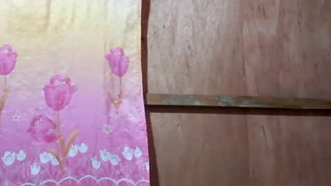 Snapshot of sweet_nina4uxx chatting on February 8, 2025, 5:51 am Nina online show from February 8, 2025, 5:51 am