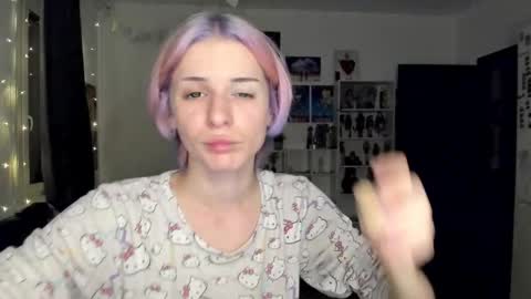 Snapshot of sweet_peach__ chatting on October 22, 2025, 9:58 pm kira online show from October 22, 2025, 9:58 pm