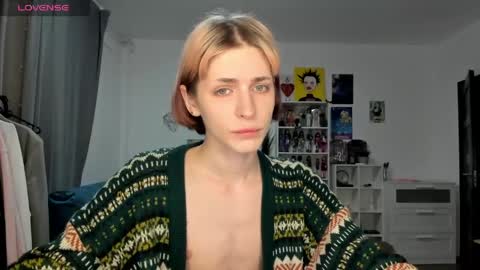 kira online show from March 19, 2026, 5:17 pm