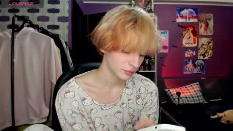 Snapshot of sweet_peach__ chatting on July 6, 2026, 6:43 pm kira online show from July 6, 2026, 6:43 pm