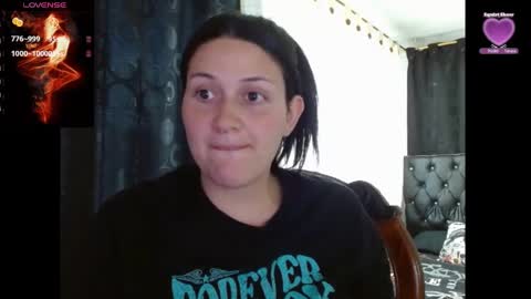 Snapshot of sweet_poison_666 chatting on June 4, 2026, 10:27 pm sweet_poison_666 online show from June 4, 2026, 10:27 pm