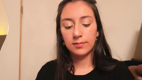 Sammy Lauren online show from March 5, 2026, 7:54 pm