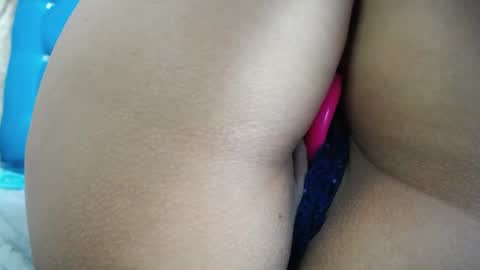 Snapshot of sweet_skylove_ chatting on January 19, 2025, 7:04 pm Adriana online show from January 19, 2025, 7:04 pm