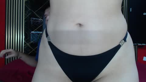 sweet_sofi20 online show from April 8, 2026, 2:17 pm