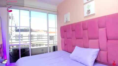 sweet_stacie online show from February 26, 2026, 1:21 pm