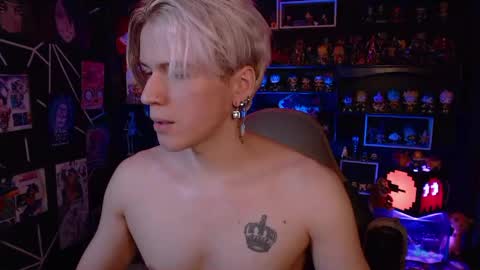 Snapshot of sweet_steve chatting on December 2, 2024, 2:42 am Matt online show from December 2, 2024, 2:42 am