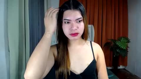sweet_trexie online show from May 15, 2026, 11:45 pm