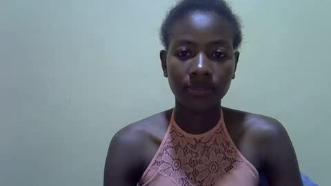 Snapshot of sweet_vee1 chatting on December 13, 2025, 7:53 pm Princess vee online show from December 13, 2025, 7:53 pm