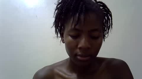 Snapshot of sweet_vee1 chatting on March 1, 2026, 3:36 pm Princess vee online show from March 1, 2026, 3:36 pm