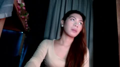 sweet_vell online show from May 31, 2026, 7:48 pm