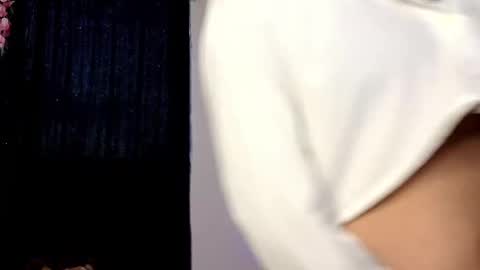  Sweet  online show from December 3, 2024, 10:29 pm