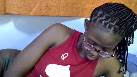 sweet_zarah online show from March 11, 2026, 5:35 am