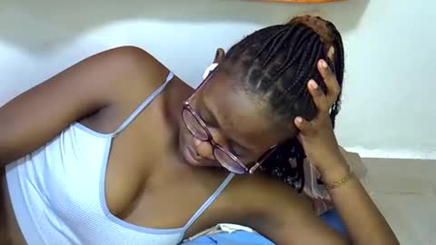 sweet_zarah online show from March 21, 2026, 1:43 am