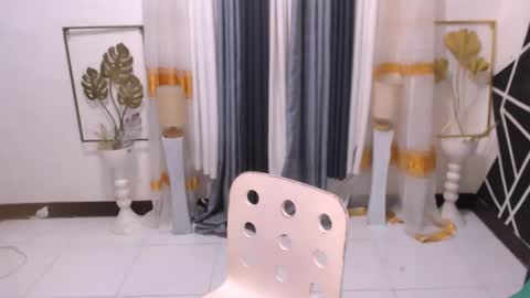 Snapshot of sweetasiancockforyou chatting on December 11, 2024, 2:44 pm hi im gian follow me do not forget to put thumb up bb online show from December 11, 2024, 2:44 pm