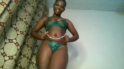 Sweetass online show from June 17, 2026, 5:58 pm