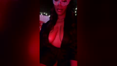 Snapshot of sweetberryxo chatting on April 10, 2026, 5:23 am The RealSweetBerry online show from April 10, 2026, 5:23 am