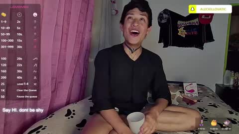 Snapshot of sweetc4meron chatting on December 9, 2024, 12:23 am Cameron Alejandro online show from December 9, 2024, 12:23 am